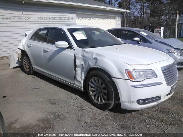 2C3CCAAG1DH731595 - 2013 CHRYSLER 300 WHITE photo 1