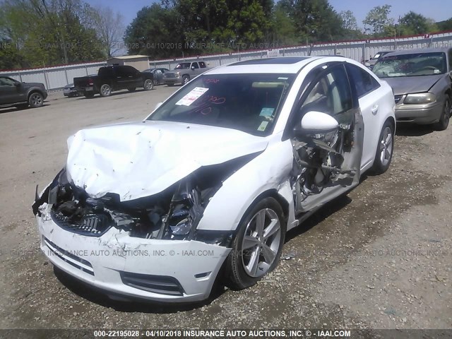 1G1PE5SB7D7123988 - 2013 CHEVROLET CRUZE LT WHITE photo 2