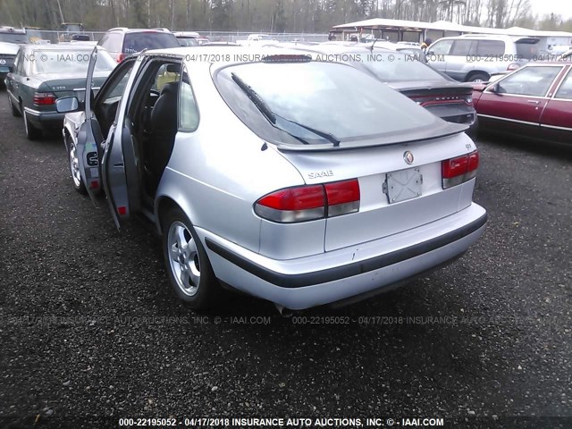 YS3DF55P9X2061504 - 1999 SAAB 9-3 SE SILVER photo 3