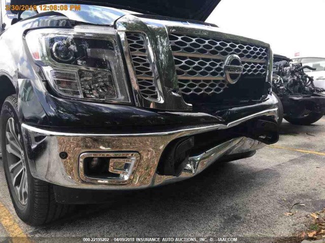 1N6AA1E68JN502728 - 2018 NISSAN TITAN SV/SL/PLATINUM RESERVE BLACK photo 16