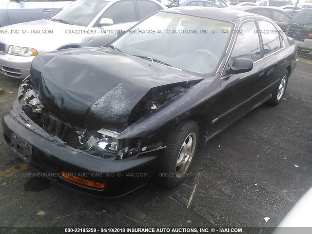 1HGCD5636TA011309 - 1996 HONDA ACCORD LX/EX BLACK photo 2