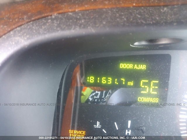 1LNHM81WX2Y639477 - 2002 LINCOLN TOWN CAR EXECUTIVE Серебристый фото 7