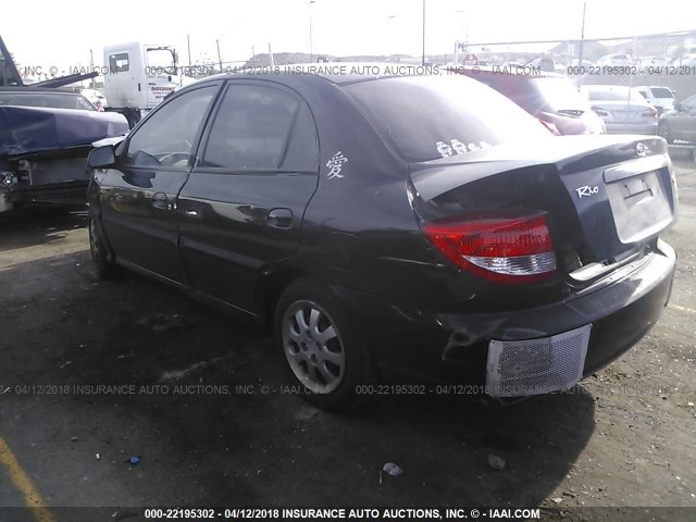 KNADC125446352828 - 2004 KIA RIO BLACK photo 3