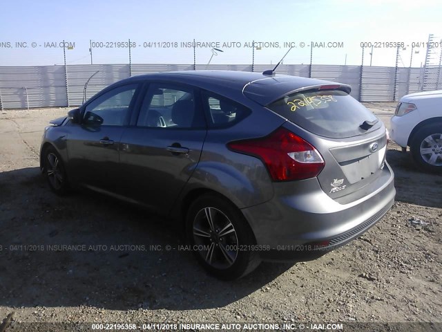 1FADP3K24EL396068 - 2014 FORD FOCUS SE GRAY photo 3