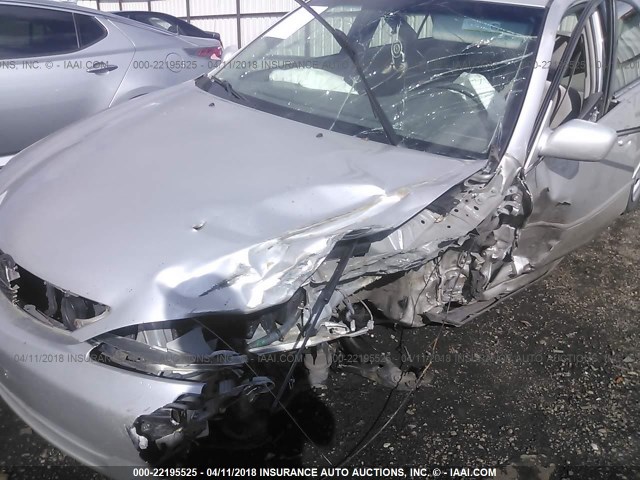 4T1BE32K63U665326 - 2003 TOYOTA CAMRY LE/XLE/SE SILVER photo 6