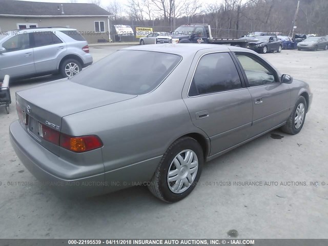 4T1BG22K01U098483 - 2001 TOYOTA CAMRY CE/LE/XLE 灰色 照片 4