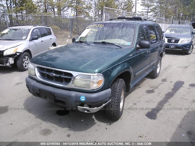 1FMZU73E4YZB54385 - 2000 FORD EXPLORER XLT GREEN photo 2