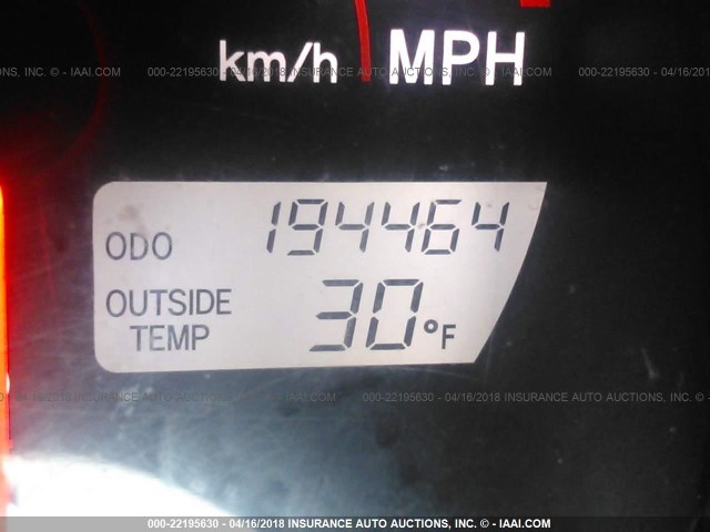 2T1KR32E68C705430 - 2008 TOYOTA COROLLA MATRIX XR BLUE photo 7