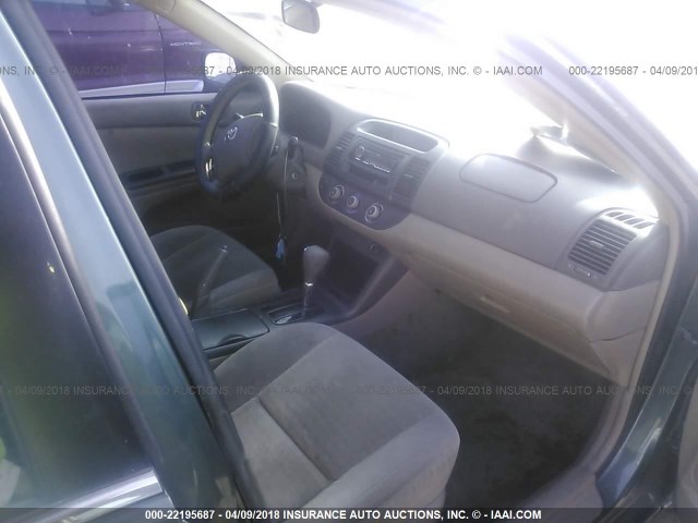 4T1BE30K35U396630 - 2005 TOYOTA CAMRY LE/XLE/SE 绿色 照片 5