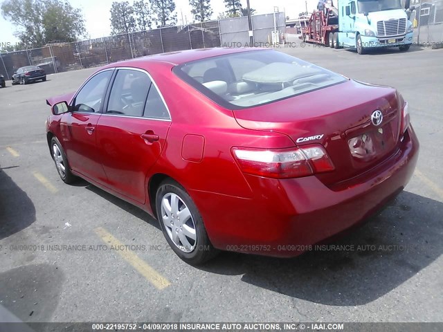 4T4BE46K58R023810 - 2008 TOYOTA CAMRY CE/LE/XLE/SE RED photo 3