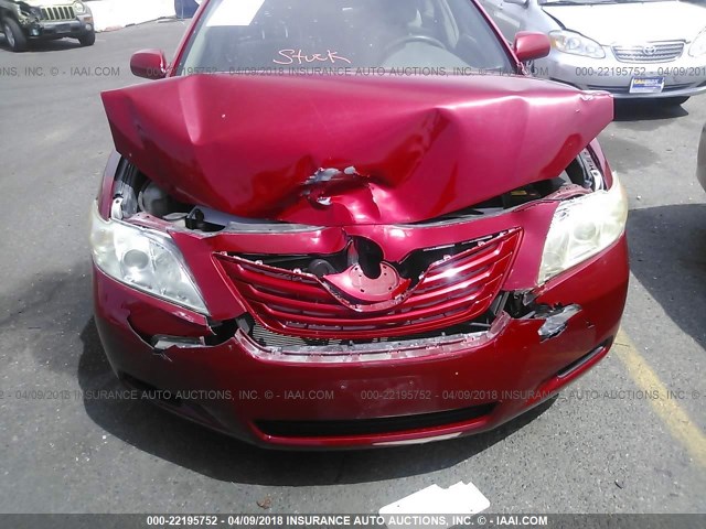 4T4BE46K58R023810 - 2008 TOYOTA CAMRY CE/LE/XLE/SE RED photo 6