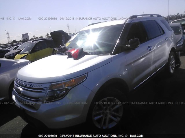 1FM5K7D88DGB27709 - 2013 FORD EXPLORER XLT SILVER photo 2