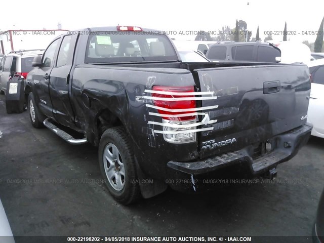 5TFUM5F18DX046093 - 2013 TOYOTA TUNDRA DOUBLE CAB SR5 GRAY photo 3