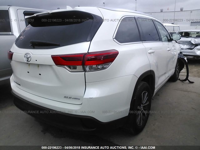 5TDJZRFH6HS522622 - 2017 TOYOTA HIGHLANDER SE/XLE WHITE photo 4