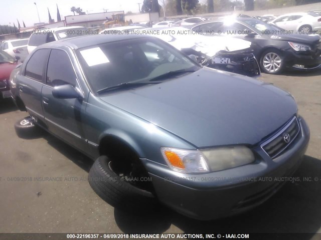 4T1BF28K11U959213 - 2001 TOYOTA CAMRY LE/XLE TURQUOISE photo 1