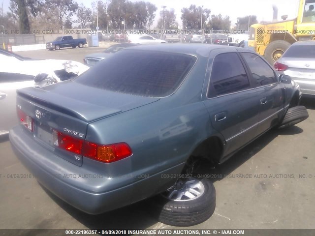 4T1BF28K11U959213 - 2001 TOYOTA CAMRY LE/XLE TURQUOISE photo 4