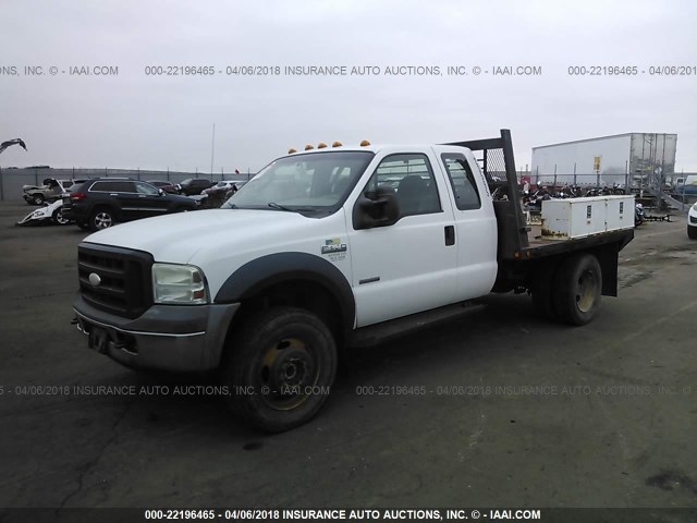 1FDXX47P16EB28081 - 2006 FORD F450 SUPER DUTY WHITE photo 2