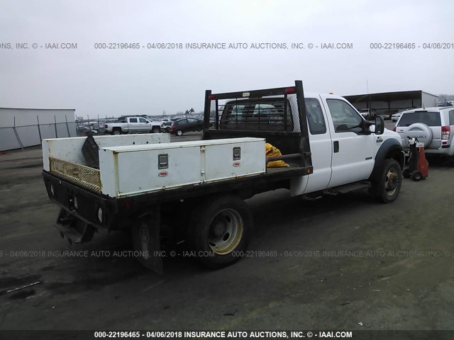 1FDXX47P16EB28081 - 2006 FORD F450 SUPER DUTY WHITE photo 4