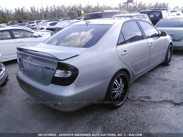 4T1BE32K84U800145 - 2004 TOYOTA CAMRY LE/XLE/SE SILVER photo 4