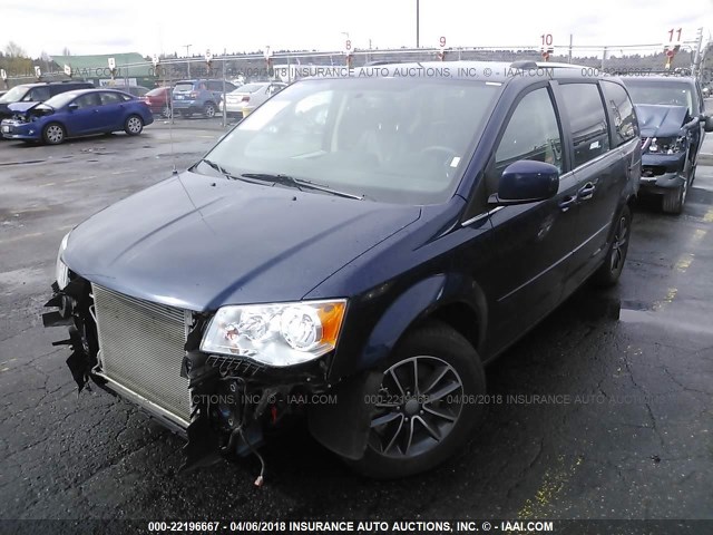 2C4RDGCG6HR690576 - 2017 DODGE GRAND CARAVAN SXT BLUE photo 2