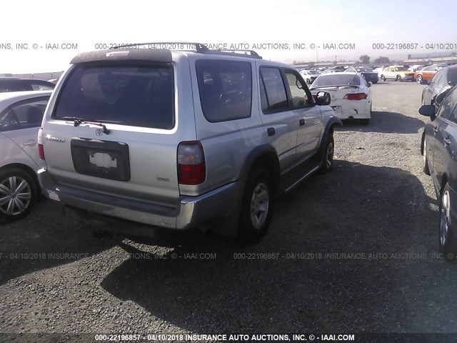 JT3GM84R9Y0061020 - 2000 TOYOTA 4RUNNER SILVER photo 4