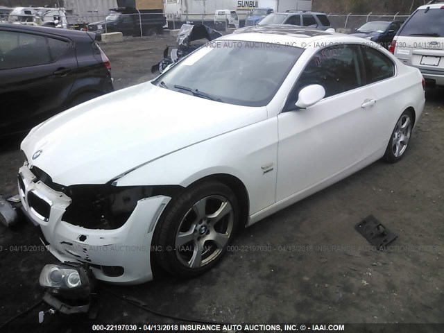 WBAWV53549P079741 - 2009 BMW 328 XI SULEV WHITE photo 2