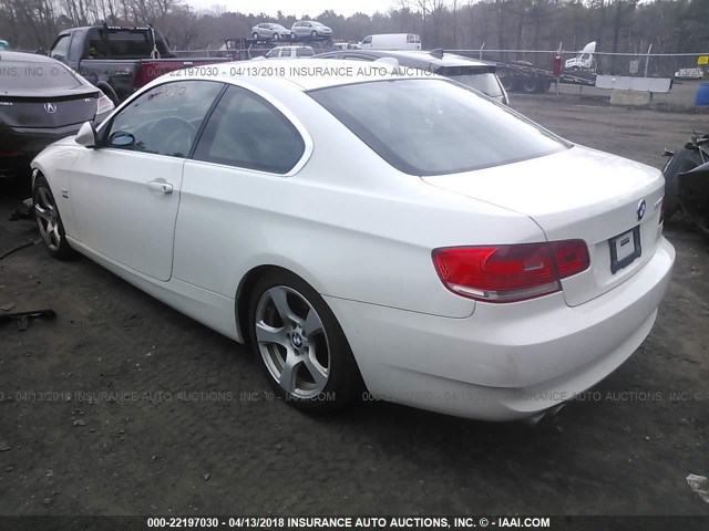WBAWV53549P079741 - 2009 BMW 328 XI SULEV WHITE photo 3
