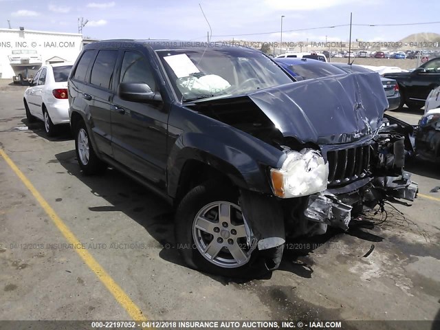 1J8HR48P17C700757 - 2007 JEEP GRAND CHEROKEE LAREDO/COLUMBIA/FREEDOM 灰色 照片 1