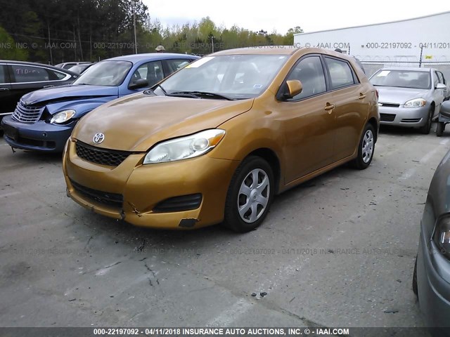 2T1KU40E39C160182 - 2009 TOYOTA COROLLA MATRIX  GOLD photo 2