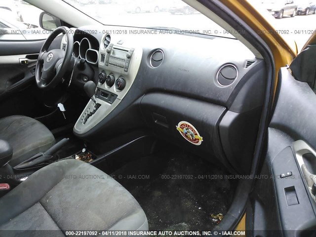 2T1KU40E39C160182 - 2009 TOYOTA COROLLA MATRIX  GOLD photo 5