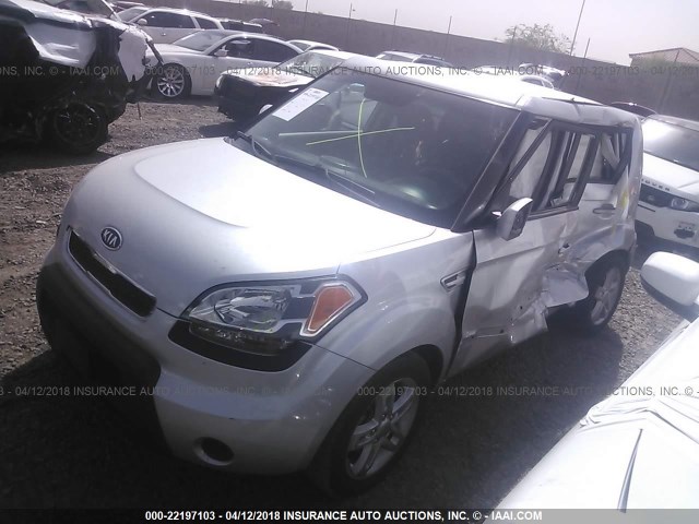 KNDJT2A24B7712609 - 2011 KIA SOUL +/!/SPORT SILVER photo 2