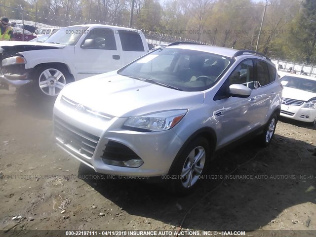 1FMCU9G99GUA77734 - 2016 FORD ESCAPE SE SILVER photo 2