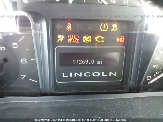 5LMJJ2J59AEJ00568 - 2010 LINCOLN NAVIGATOR 白色 照片 7