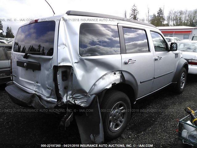 1D8GU28K98W204052 - 2008 DODGE NITRO SXT SILVER photo 4