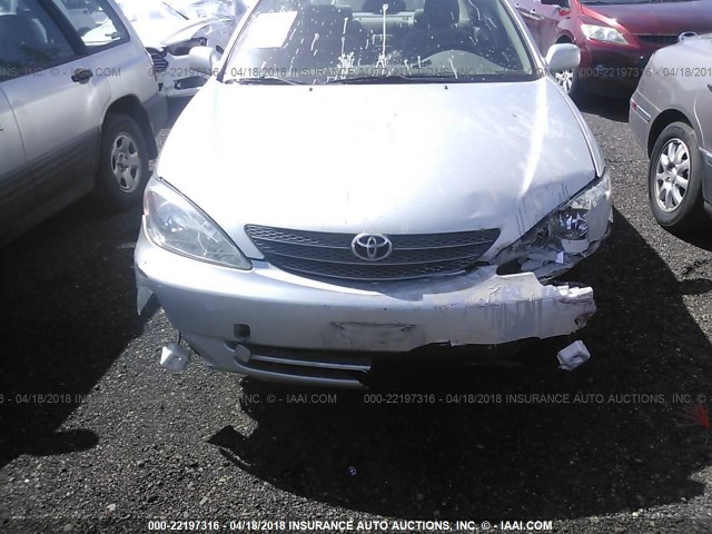 JTDBE32K020032069 - 2002 TOYOTA CAMRY LE/XLE/SE SILVER photo 6