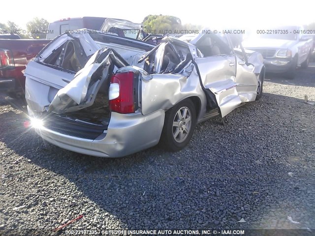 2A4RR5DG5BR746383 - 2011 CHRYSLER TOWN & COUNTRY TOURING SILVER photo 4