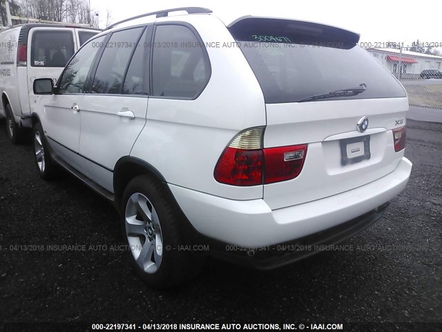 5UXFB53535LV15586 - 2005 BMW X5 4.4I WHITE photo 3