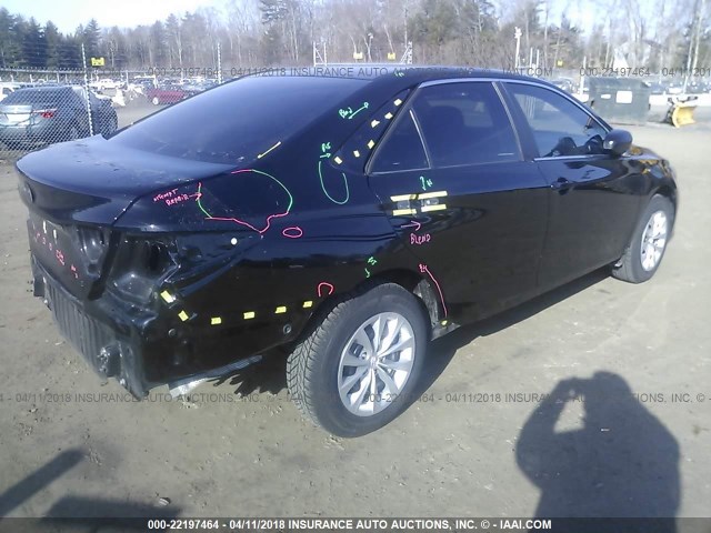 4T1BF1FK0HU646967 - 2017 TOYOTA CAMRY LE/XLE/SE/XSE 黑色 照片 4