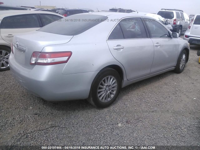 4T4BF3EK6BR106050 - 2011 TOYOTA CAMRY SE/LE/XLE SILVER photo 4