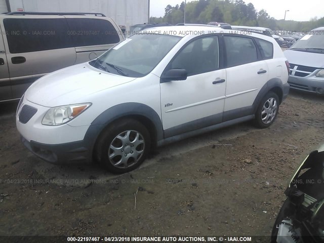 5Y2SL658X7Z410702 - 2007 PONTIAC VIBE WHITE photo 2