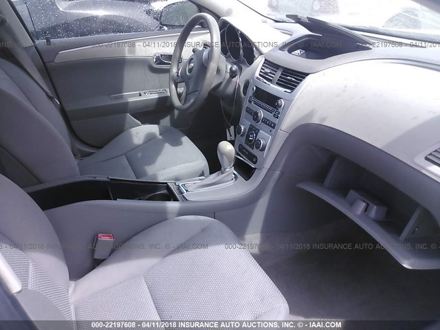 1G1ZB5EB1A4151134 - 2010 CHEVROLET MALIBU LS 白色 照片 5