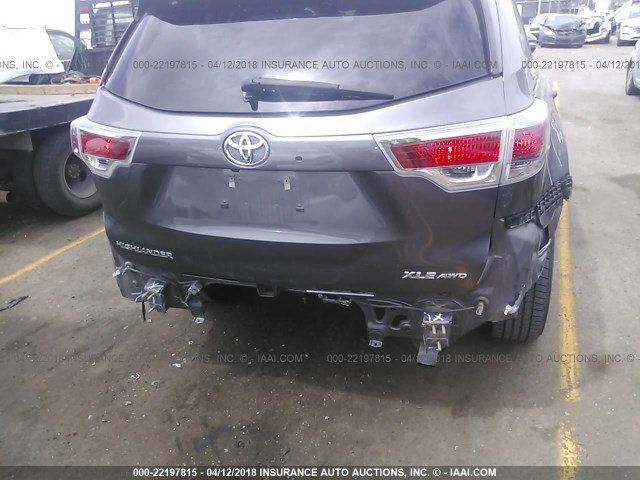 5TDJKRFHXES030286 - 2014 TOYOTA HIGHLANDER XLE ნაცრისფერი ფოტო 6