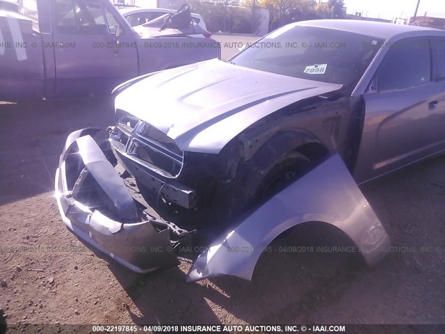 2C3CDXHGXDH583968 - 2013 DODGE CHARGER SXT SILVER photo 6