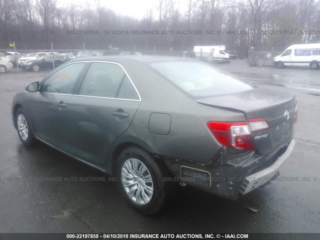 4T4BF1FK6CR217766 - 2012 TOYOTA CAMRY SE/LE/XLE ნაცრისფერი ფოტო 3