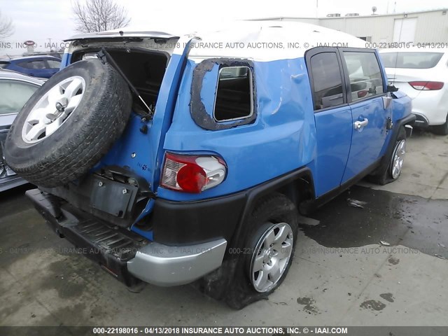 JTEZU11F770008137 - 2007 TOYOTA FJ CRUISER BLUE photo 4