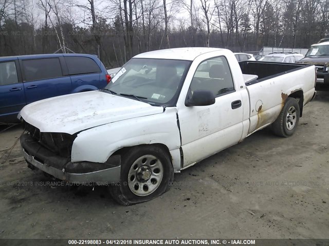 1GCEC14X65Z130586 - 2005 CHEVROLET SILVERADO C1500 WHITE photo 2