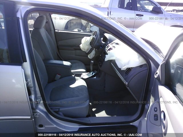 1G1ZT54845F232464 - 2005 CHEVROLET MALIBU LS 银色 照片 5