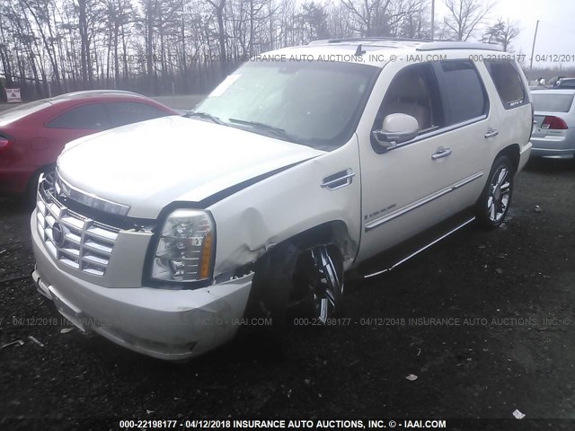 1GYFK63847R163467 - 2007 CADILLAC ESCALADE LUXURY WHITE photo 2