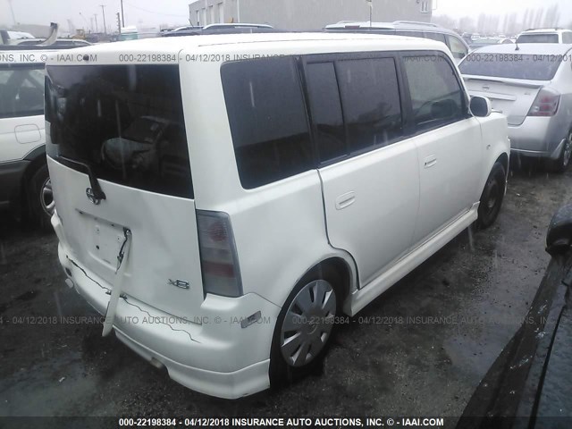JTLKT324664074806 - 2006 TOYOTA SCION XB WHITE photo 4