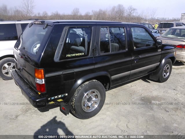 JN8HD17Y0SW052564 - 1995 NISSAN PATHFINDER LE/SE/XE BLACK photo 4